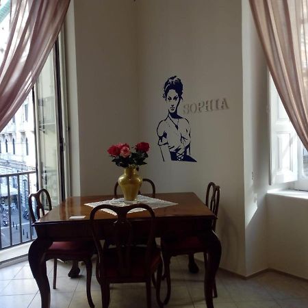Appartamento La Passione Italiana Napoli Esterno foto